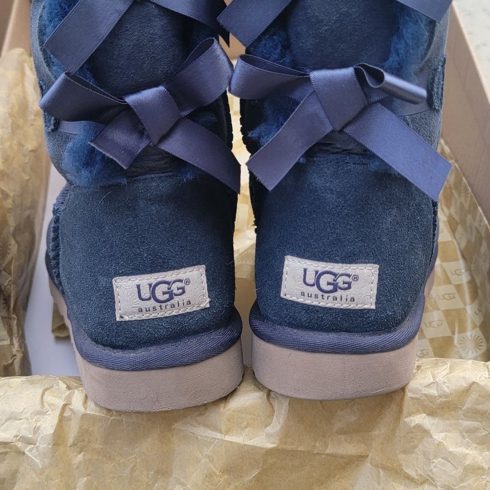 Ugg Bailey Bow - image 3